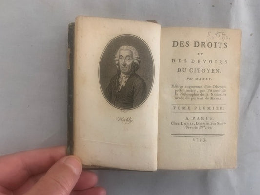 Mably [Gabriel Bonnot de]‎ : Des Droits et des Devoirs du Citoyen. Edition augmentée d'un Discour préliminaire  par l'Auteur de la Philosophie de la Nature  et ornée d'un portrait de Mably