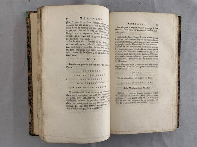 Alexandre Lenoir : Description historique et chronologique des monumens de sculpture réunis au Musée des Monumens Français. Augmentée d'une dissertation sur la Barbe et les Costumes...