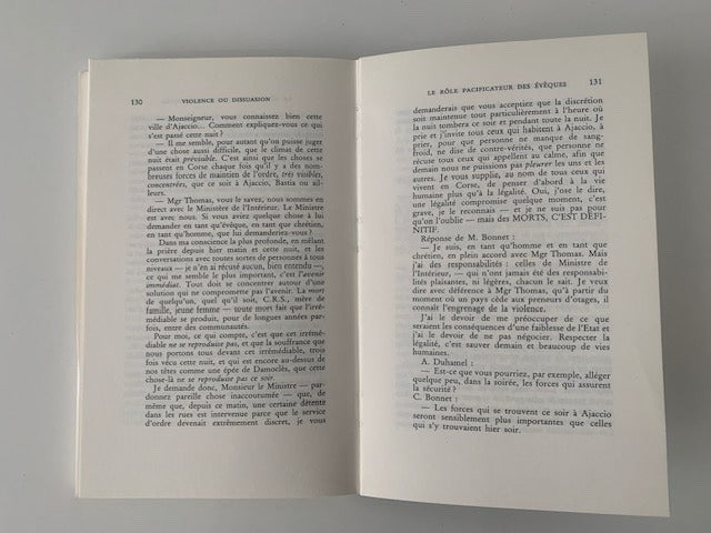 Jacques‎ Roi : Violence ou Dissuasion. L'exemple de la Corse. Avec la collaboration de Mgr Thomas  évêque d'Ajaccio