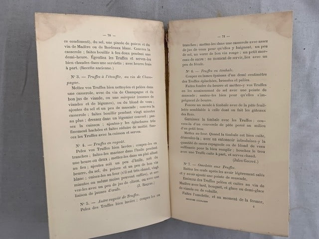 Gustave de Coutouly : L'Art d'Accomoder les Champignons. Règles générales et description des espèces recommandées. Cent recettes anciennes et nouvelles