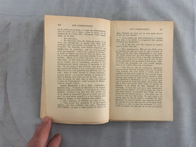 Aragon : Les Communistes. Roman (Septembre-Novembre 1939)