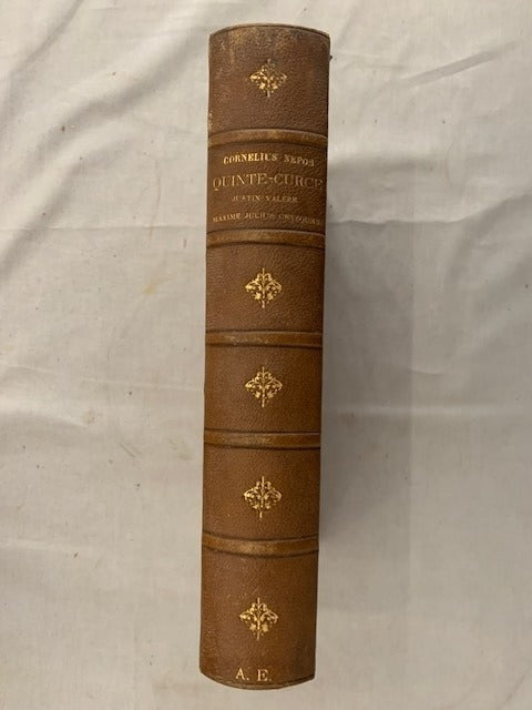 Nepos, Cornelius, Quinte-Curce, Justin, Valère Maxime, Julius Obsequens : Oeuvres complètes. Avec la traduction en français  publiées sous la direction de M. Nisard