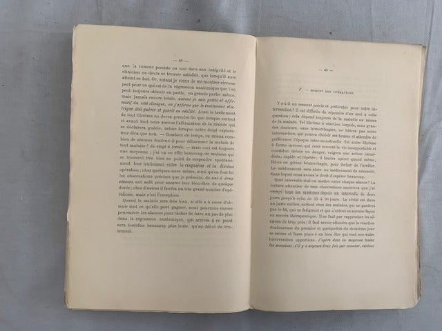Lucien Carlen : Du Traitement Électrique des Tumeurs Fibreuses de l'Utérus (d'après la méthode du Dr Apostoli) [avec envoi d'Apostoli sur la couverture]